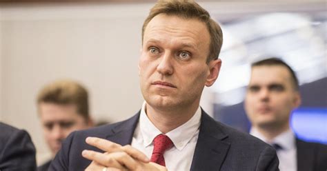  Il Caso Navalny: Un avvelenamento clamoroso che scuote la scena politica russa